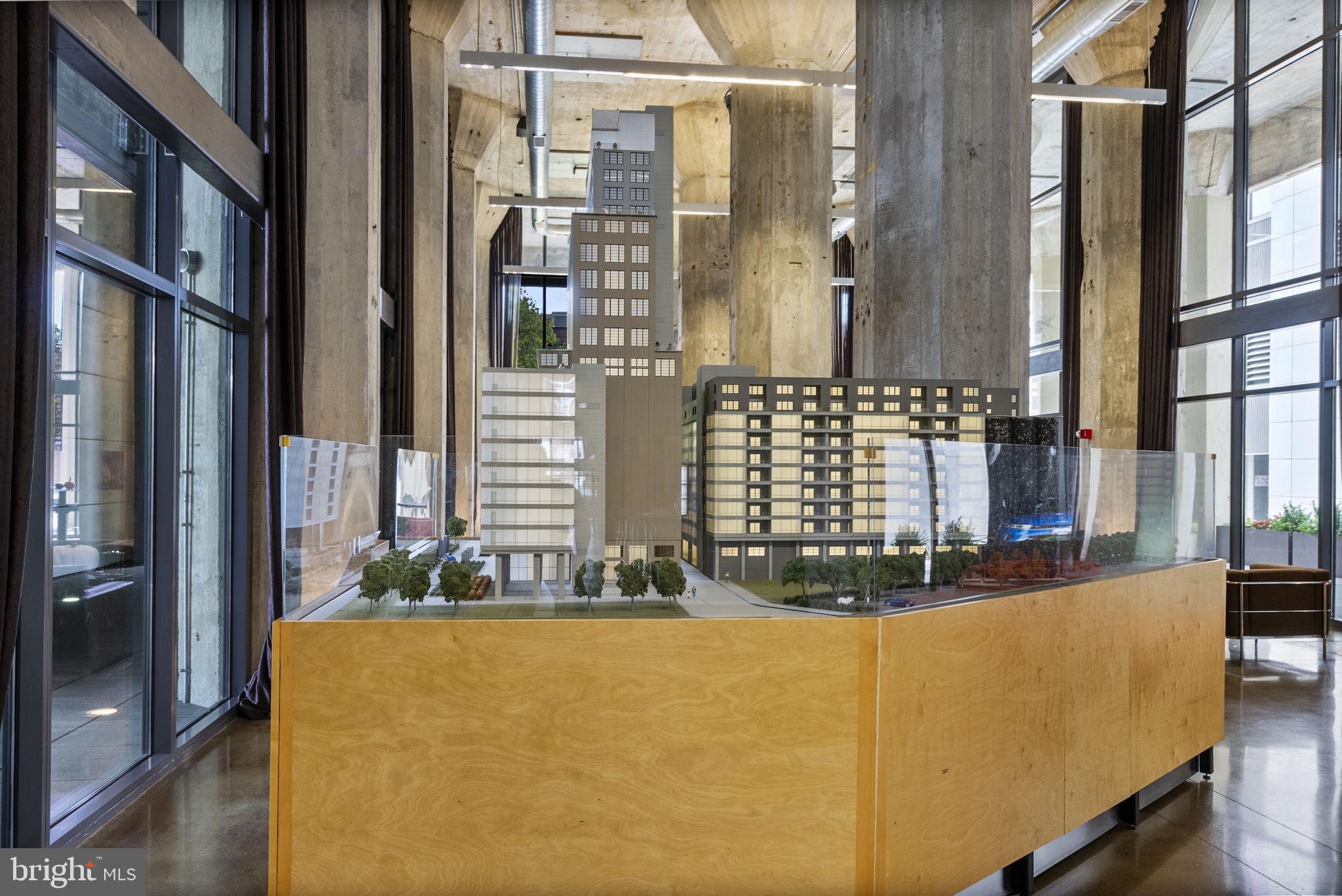 LOCUST POINT - Residential