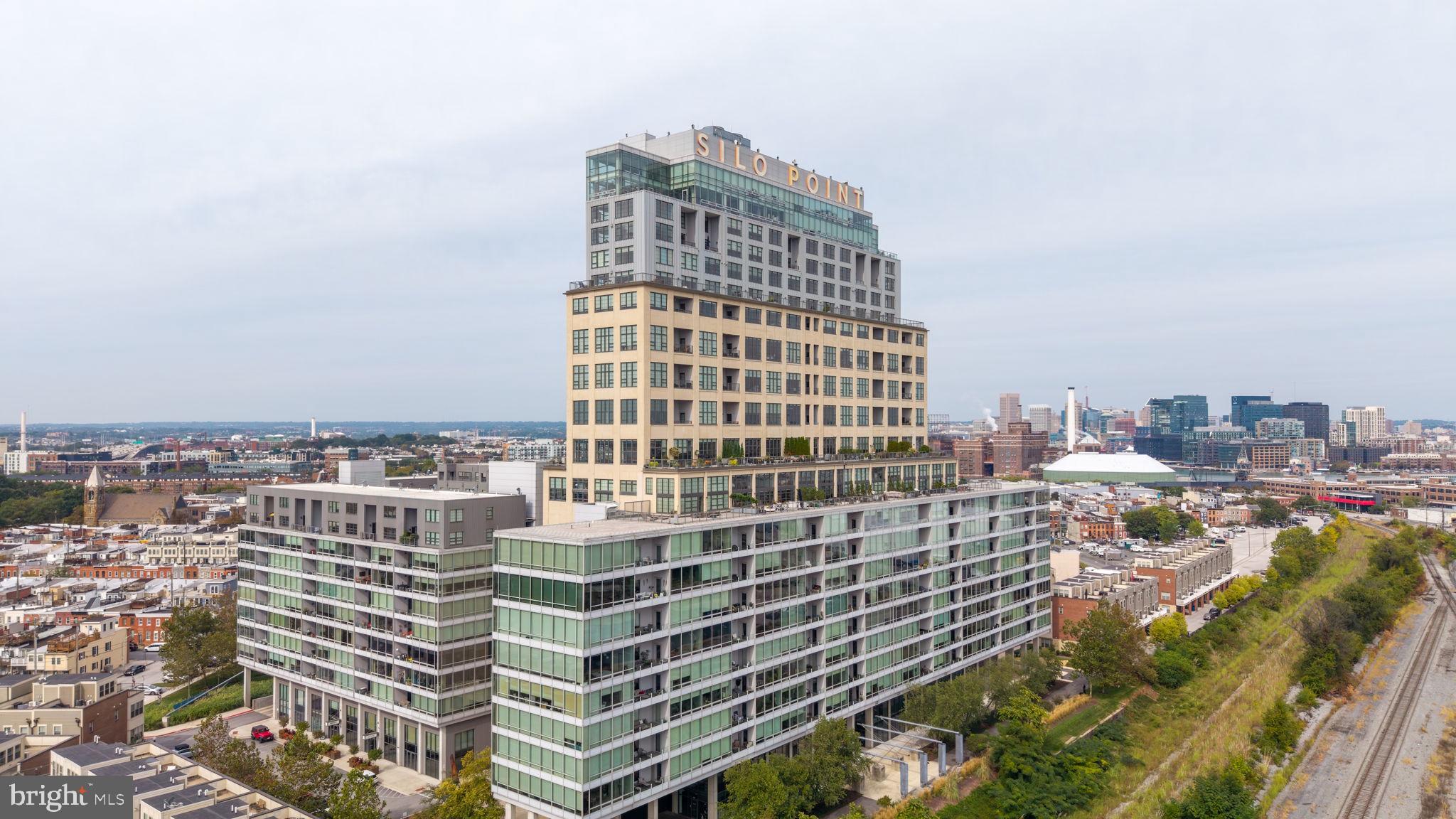 LOCUST POINT - Residential