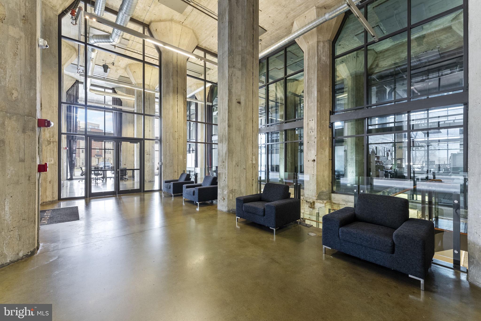 LOCUST POINT - Residential