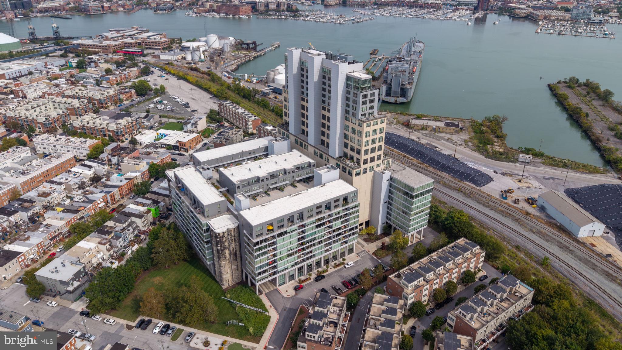 LOCUST POINT - Residential