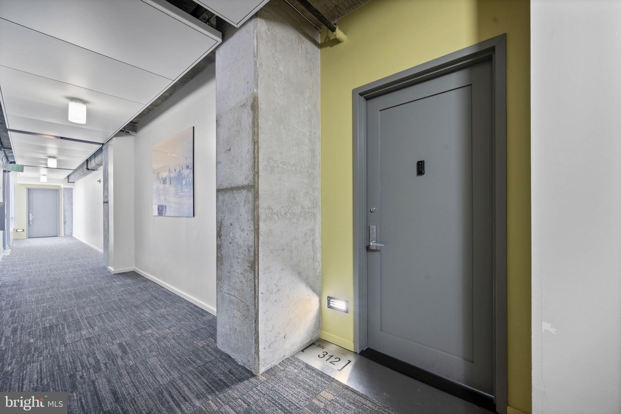 LOCUST POINT - Residential