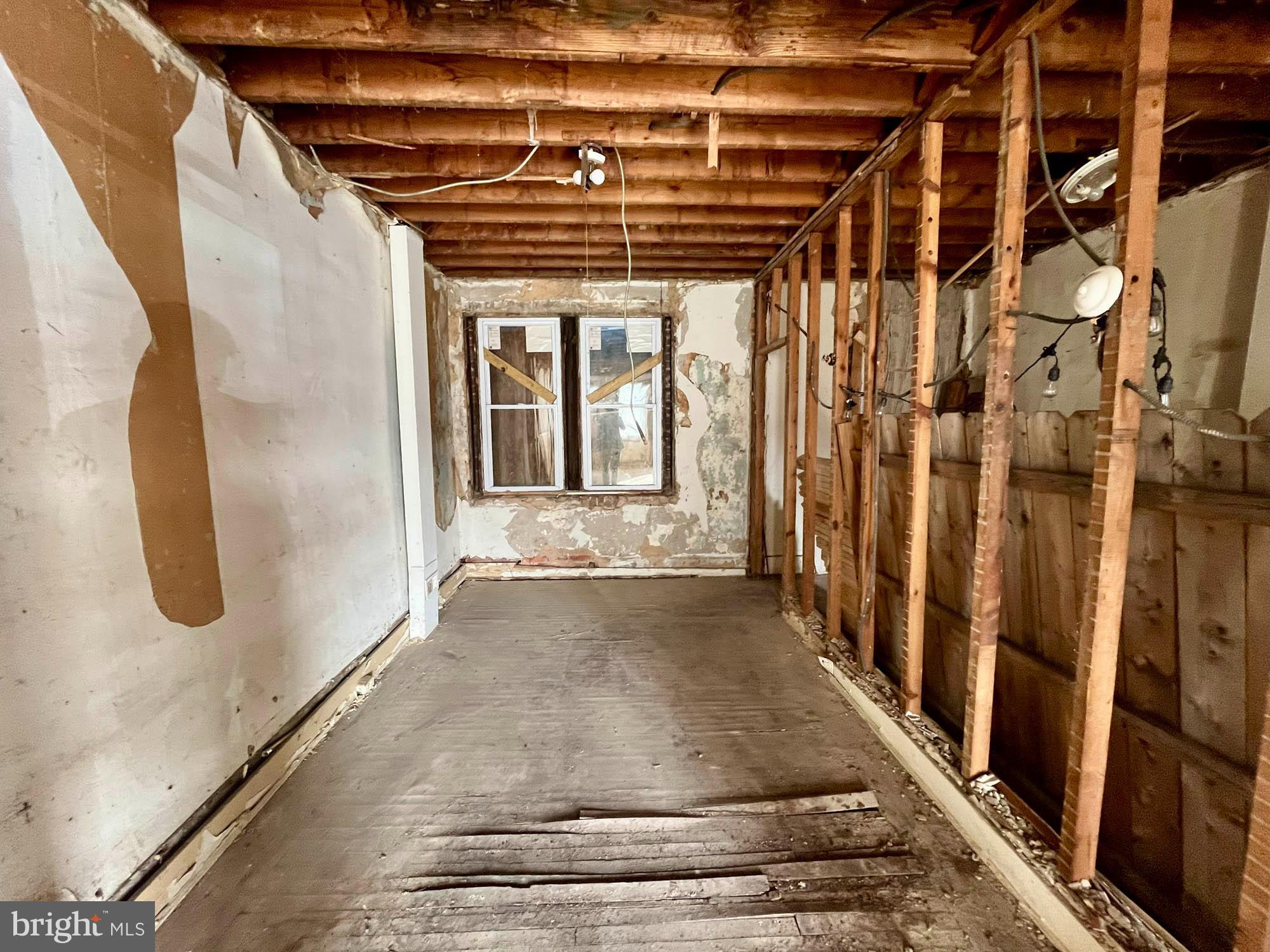 2534 W FRANKLIN STREET