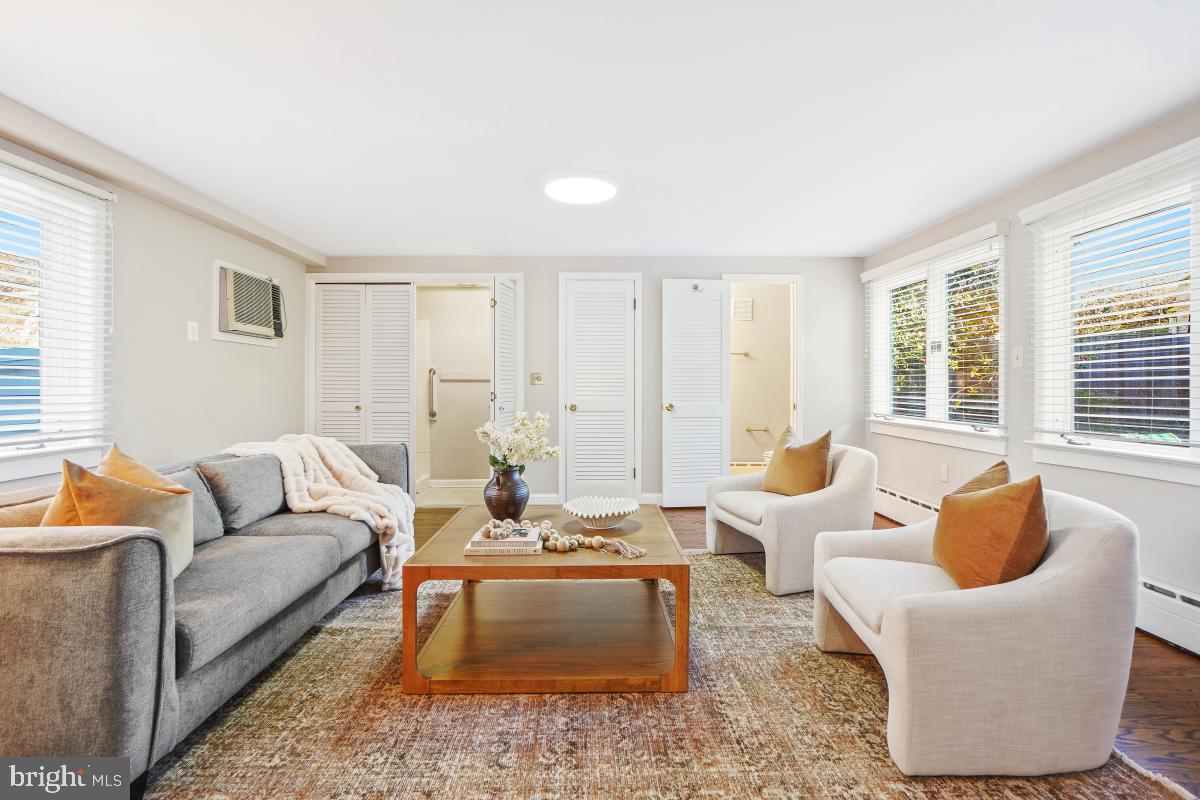 CHEVY CHASE GARDENS - Residential