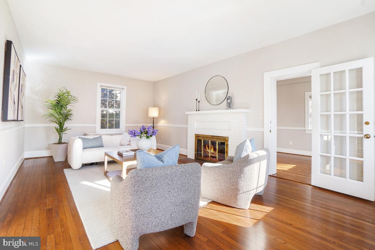 CHEVY CHASE GARDENS - Residential