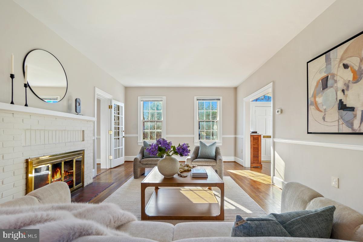 CHEVY CHASE GARDENS - Residential