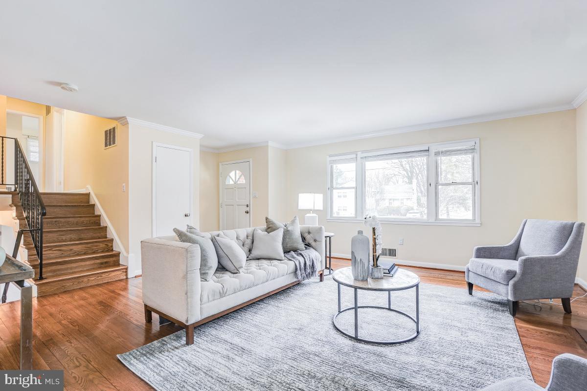 BROYHILL GLEN GARY PARK - Residential