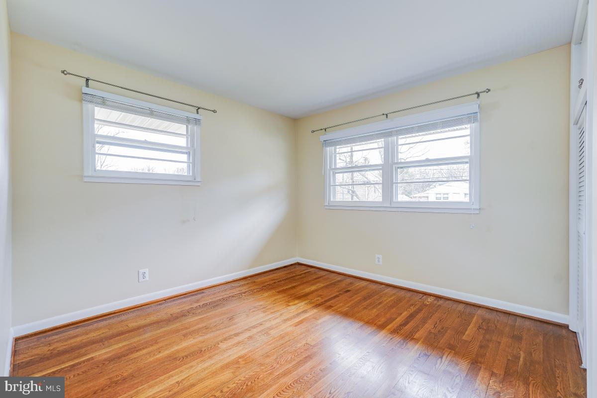 BROYHILL GLEN GARY PARK - Residential