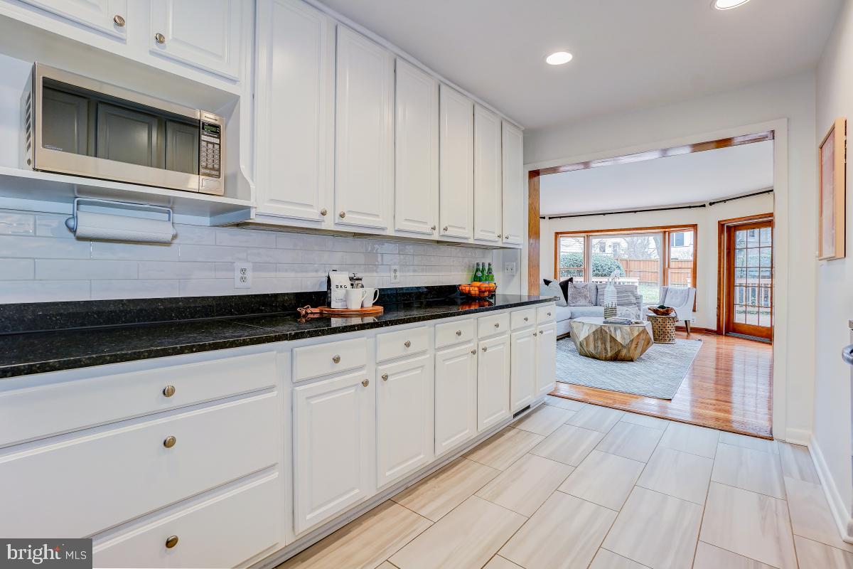 BROYHILL GLEN GARY PARK - Residential