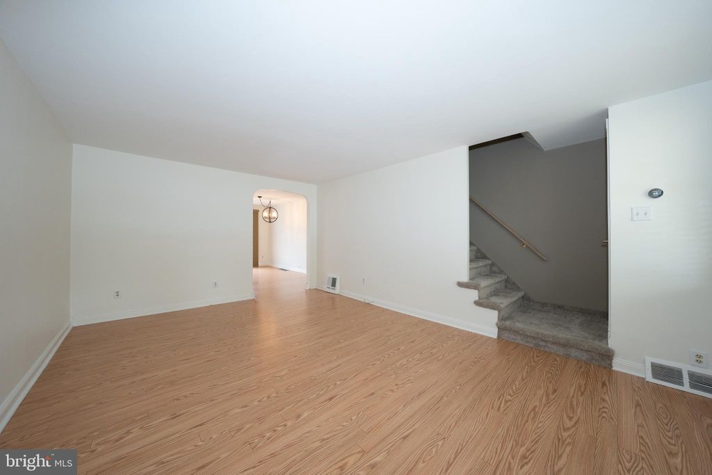 Photo of 5134 Gramercy Drive, CLIFTON HEIGHTS, PA 19018 (MLS # PADE2106172)