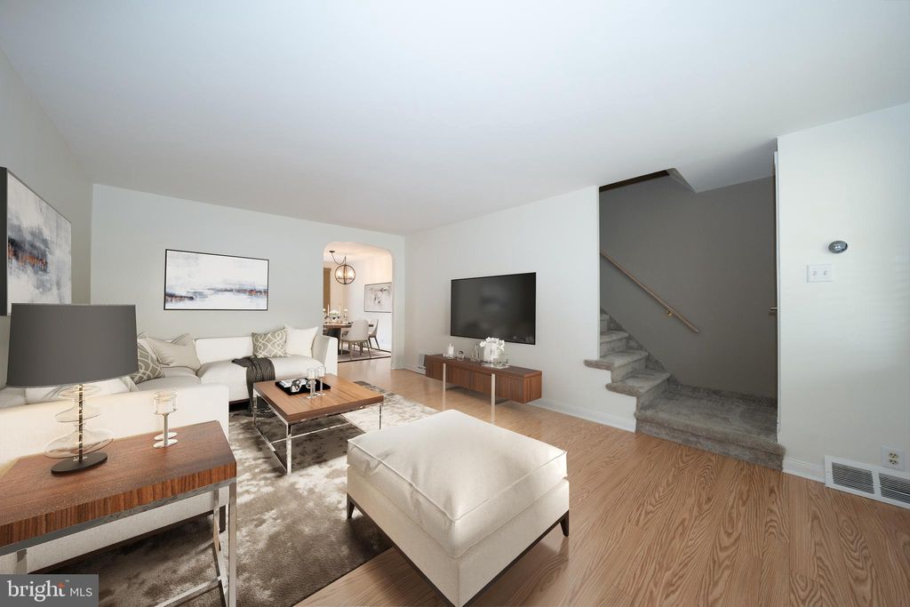 Photo of 5134 Gramercy Drive, CLIFTON HEIGHTS, PA 19018 (MLS # PADE2106172)