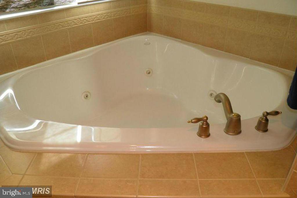 COPPERMINE CROSSING - Residential Lease