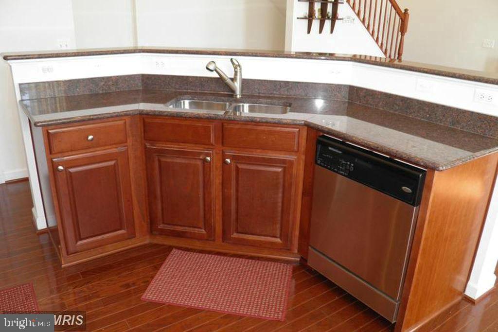 COPPERMINE CROSSING - Residential Lease