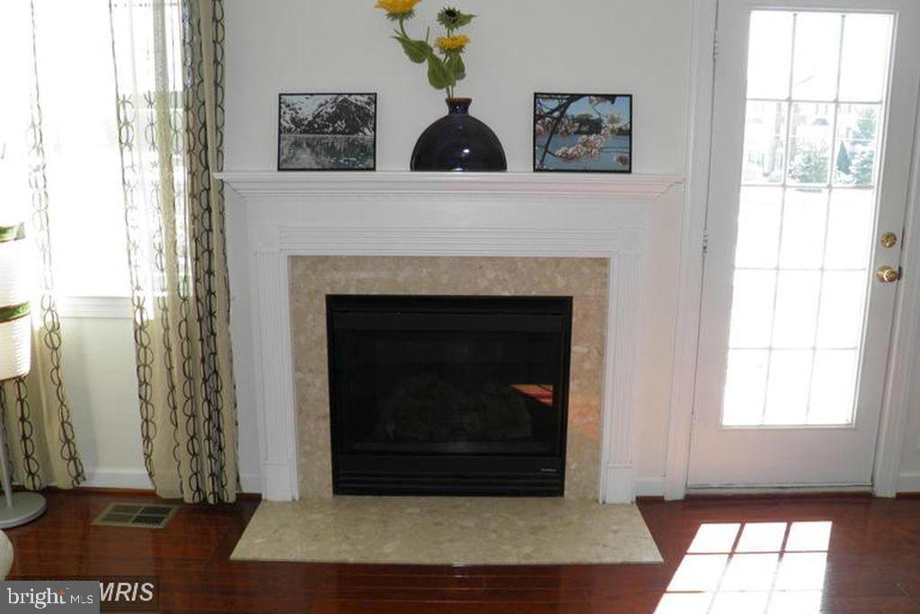 COPPERMINE CROSSING - Residential Lease