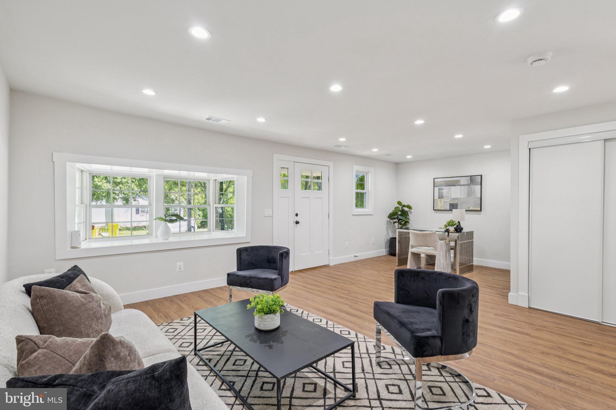 8016 STONE HAVEN DRIVE