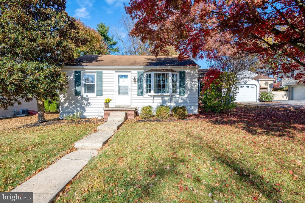 Photo of 1607 Buttercup Road, LANCASTER, PA 17602 (MLS # PALA2059602)