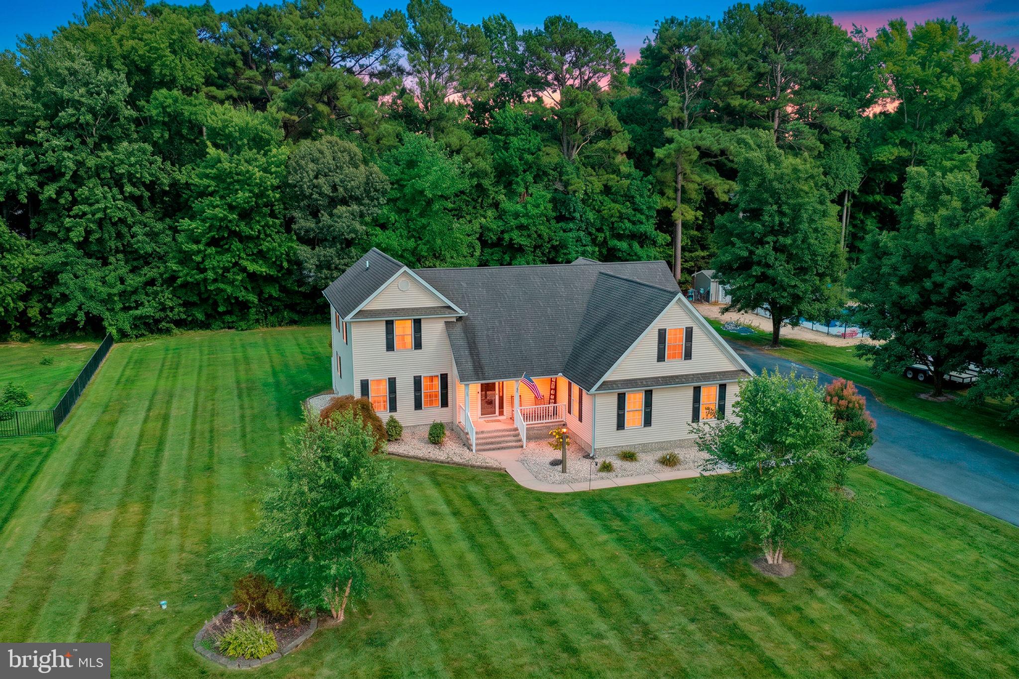 7 KINSLEYS LANE