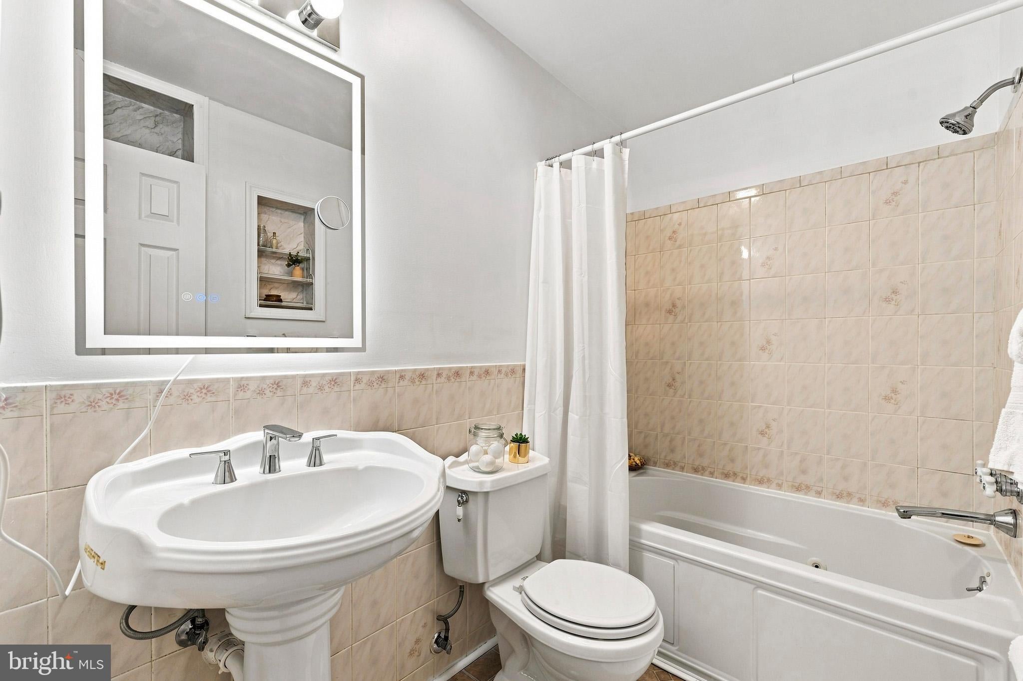 4903 SAVOY PLACE C 18-M
