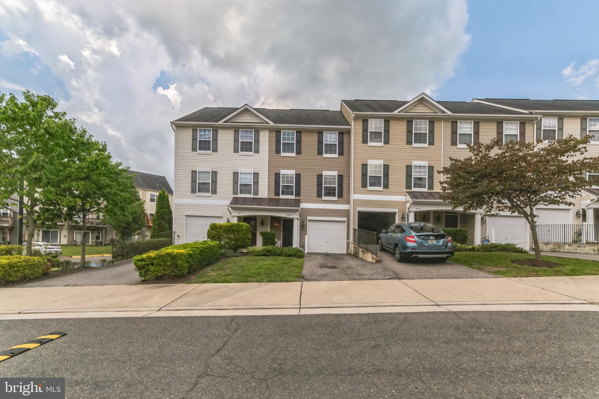 2913 TRUFFLE OAK PLACE