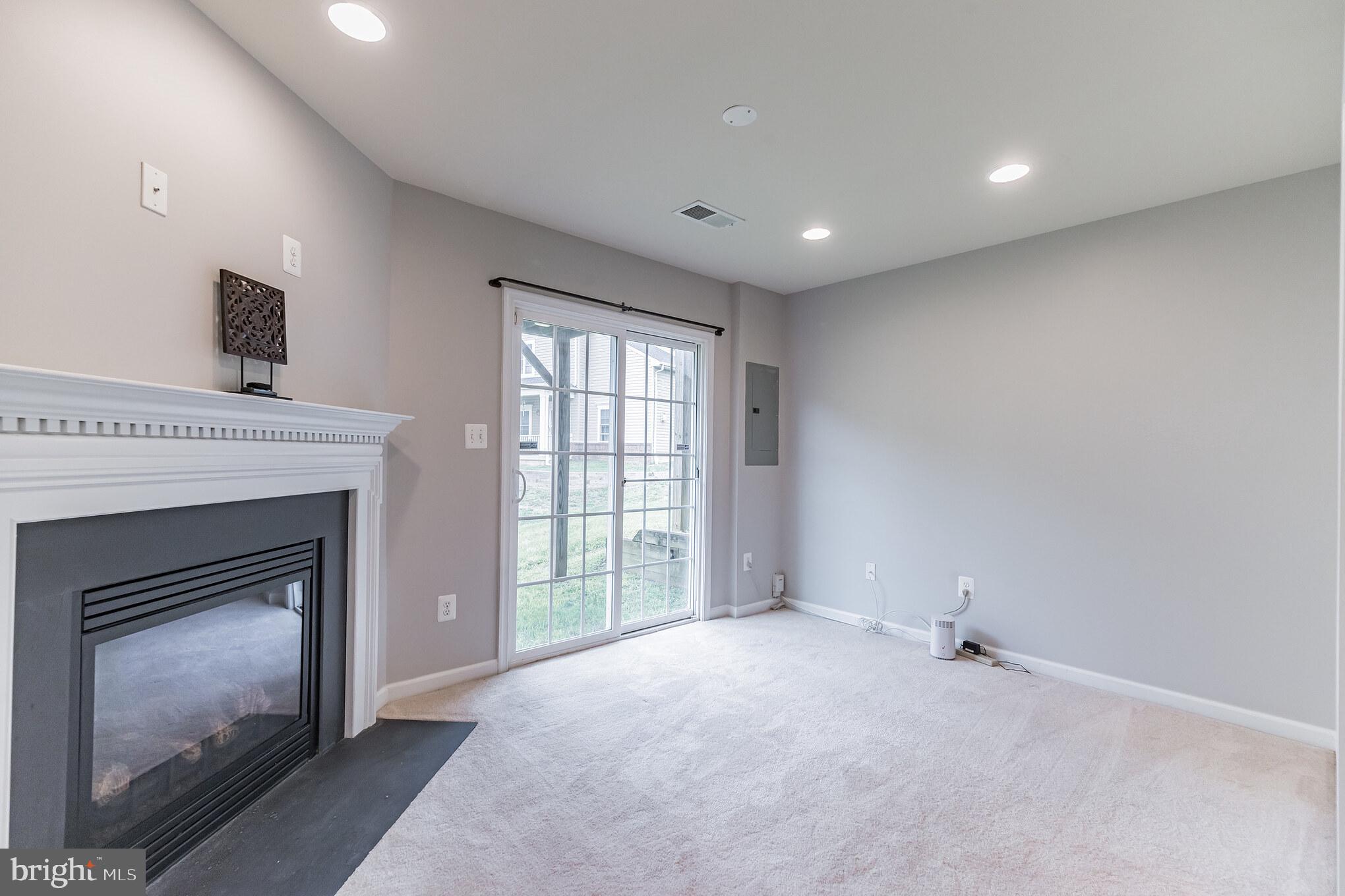 2913 TRUFFLE OAK PLACE
