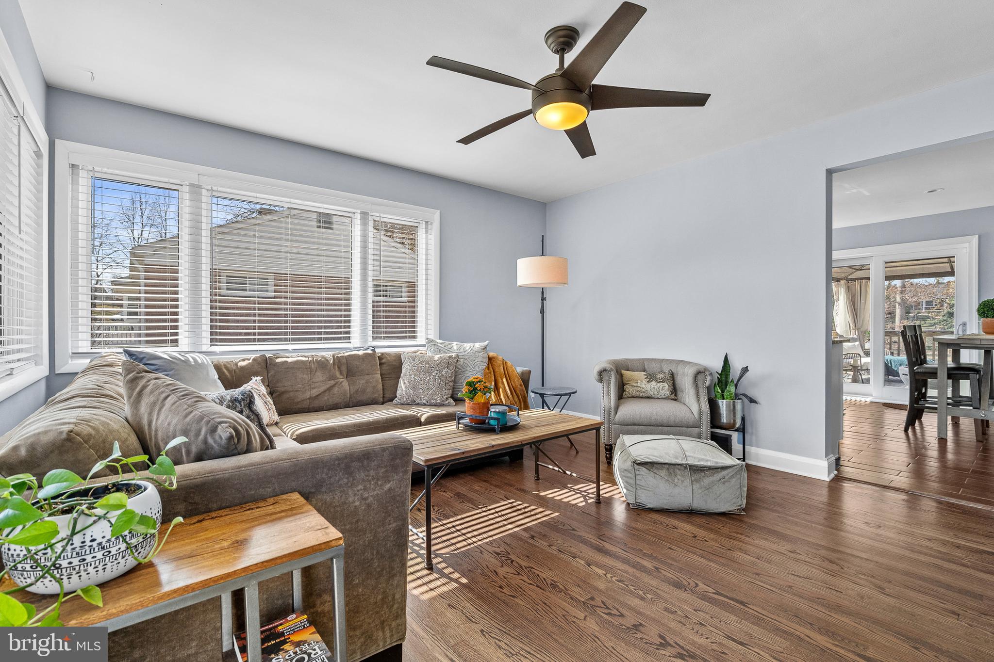 RICHLYN MANOR - Residential