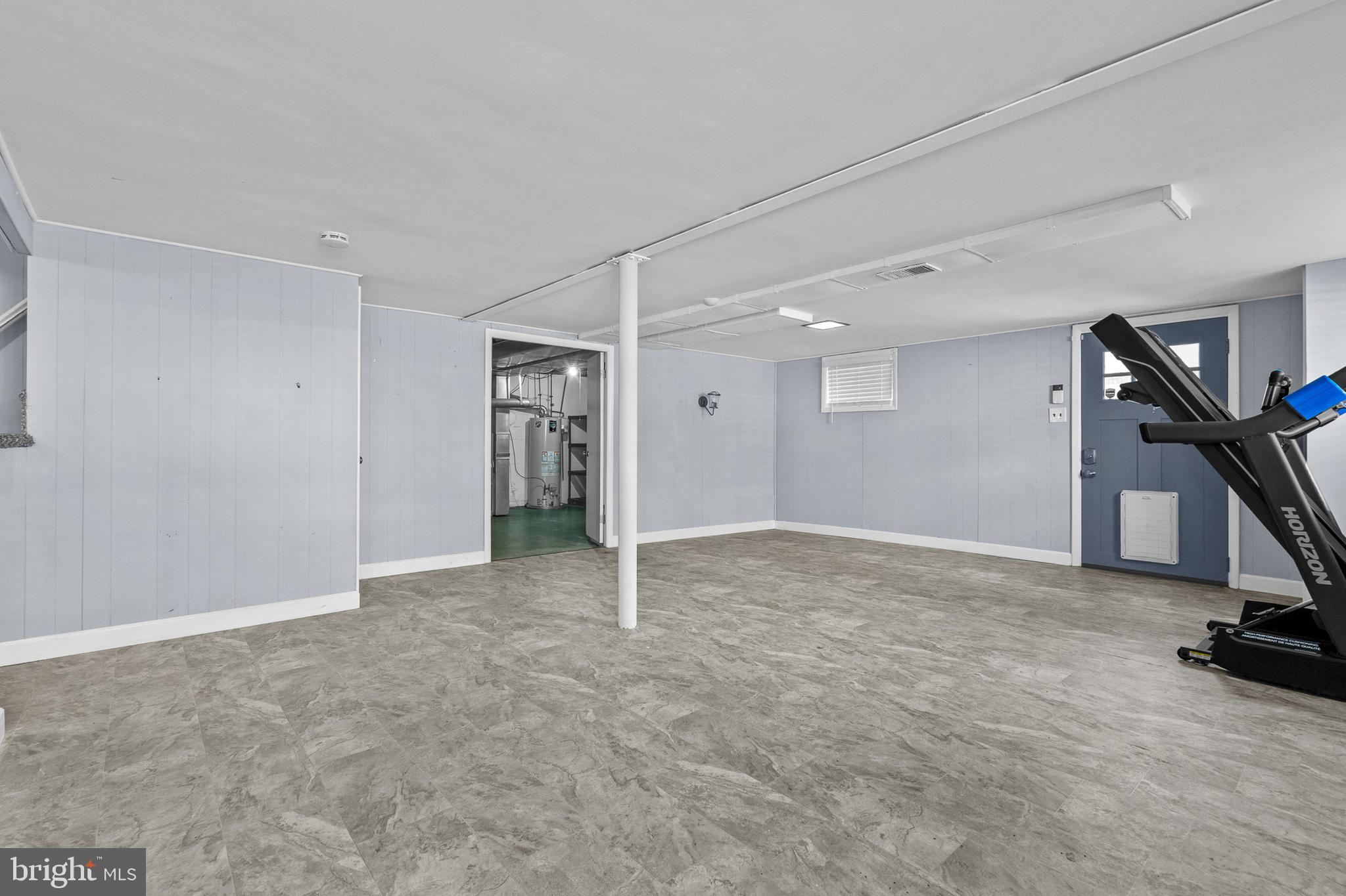 RICHLYN MANOR - Residential