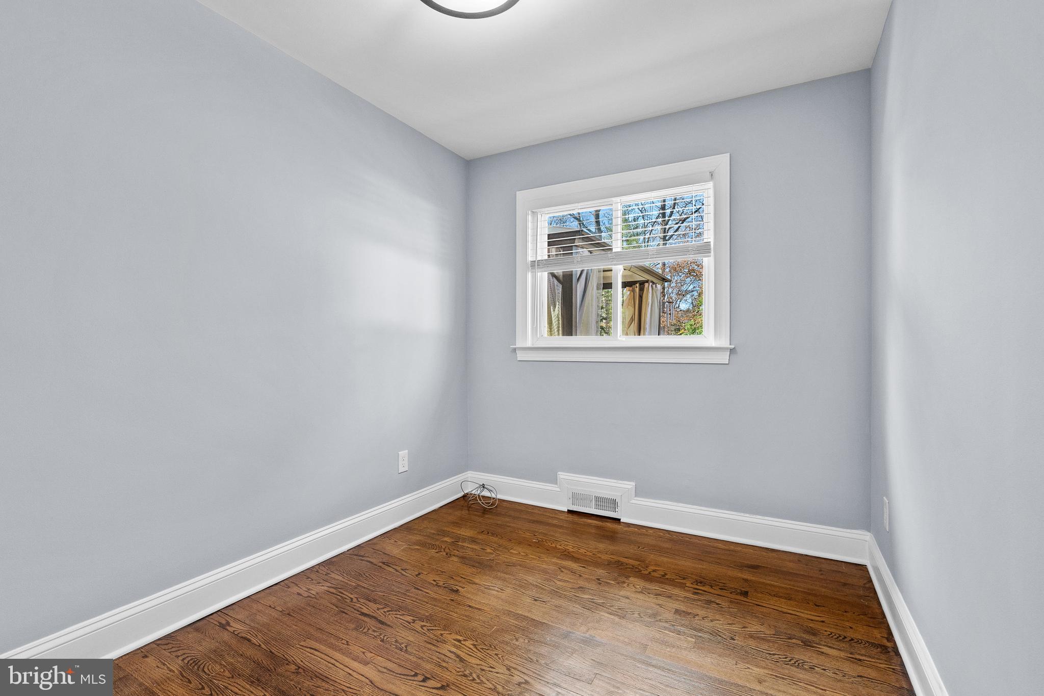 RICHLYN MANOR - Residential