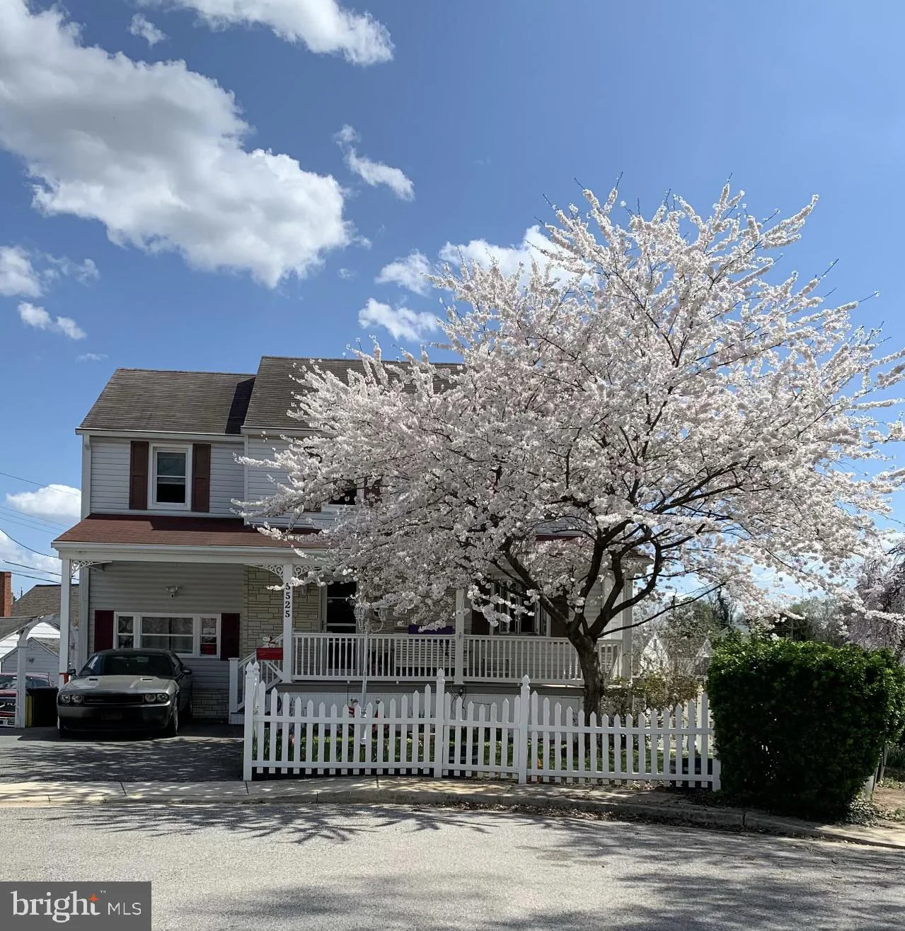 5525 Rockleigh Drive