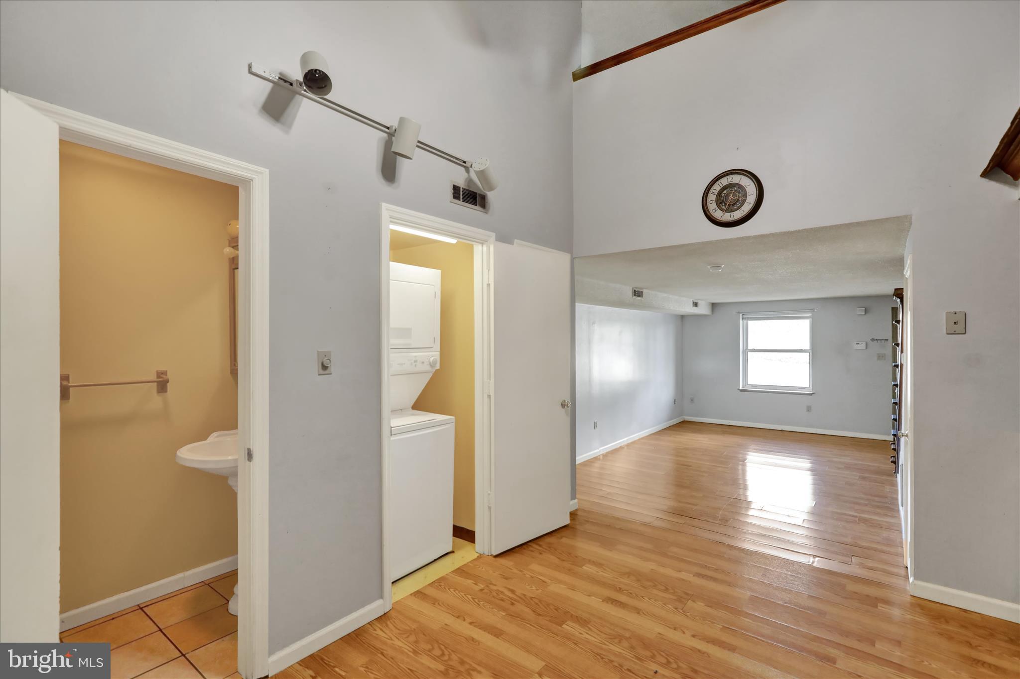 SOUTH HEIDELBERG - Residential