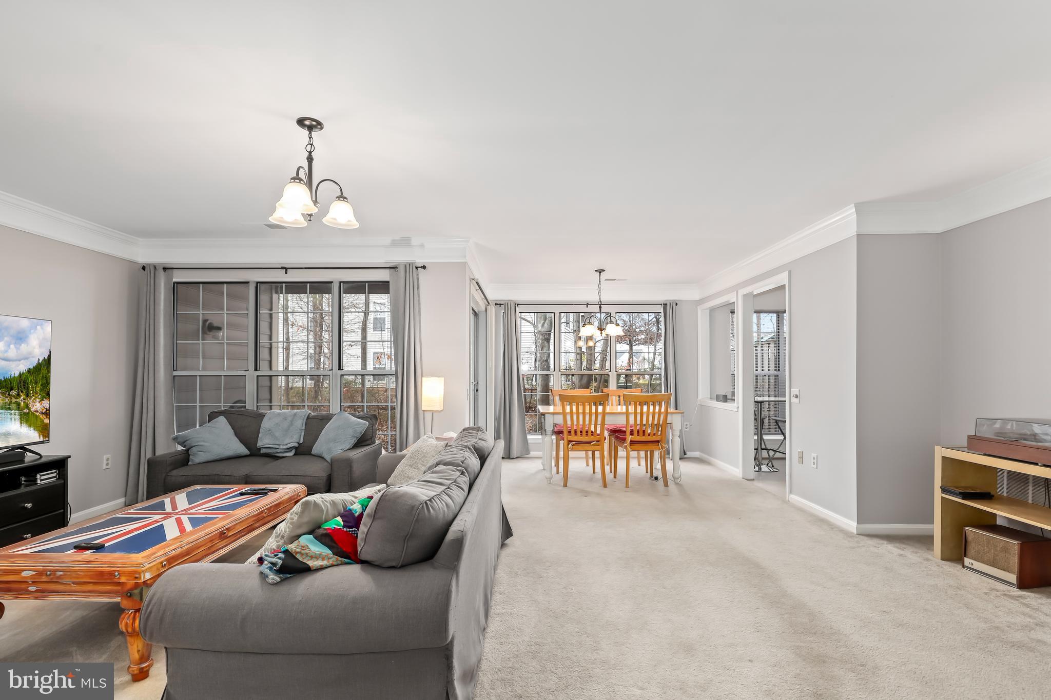 BULL RUN CONDO - Residential