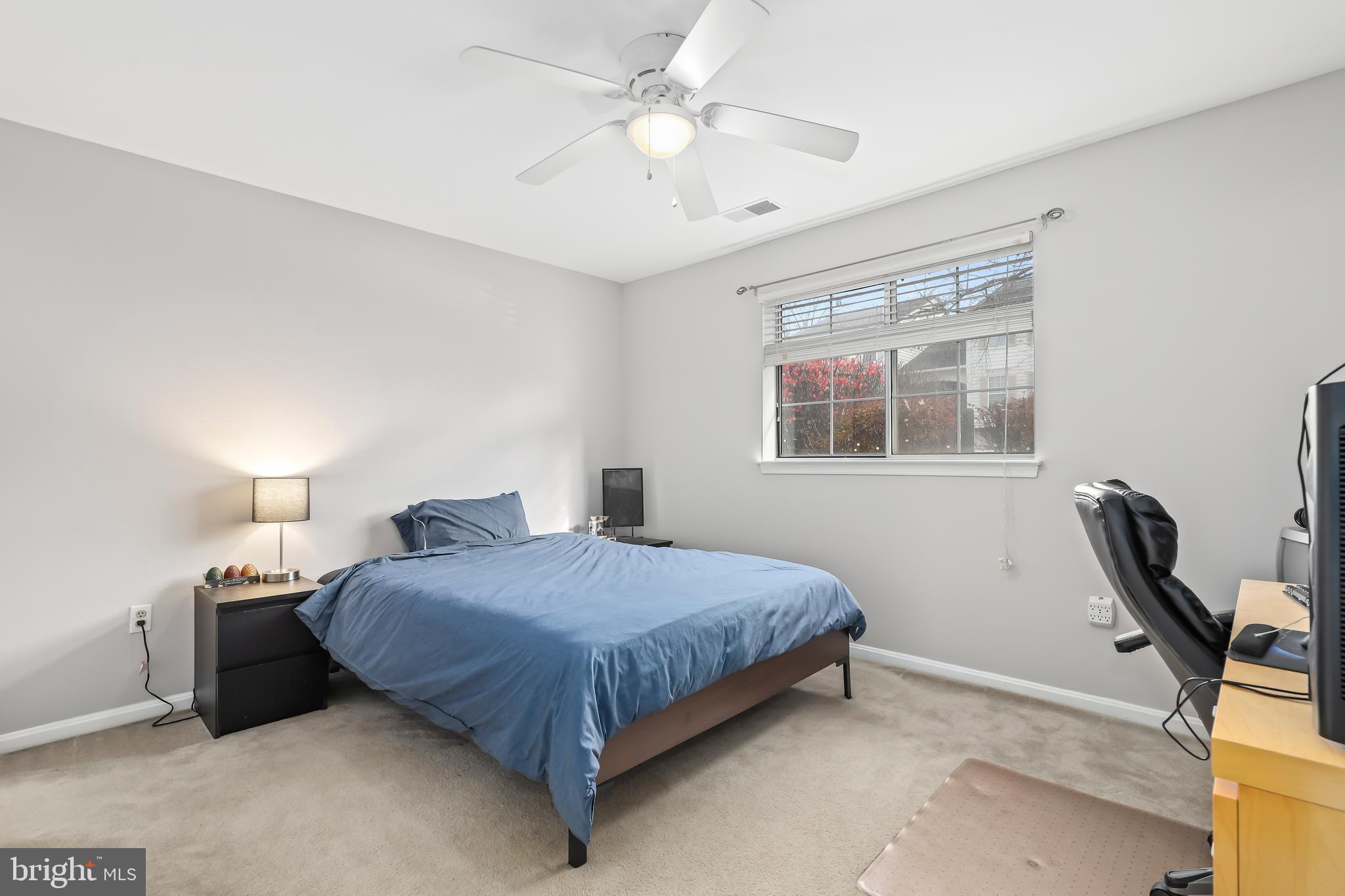 BULL RUN CONDO - Residential