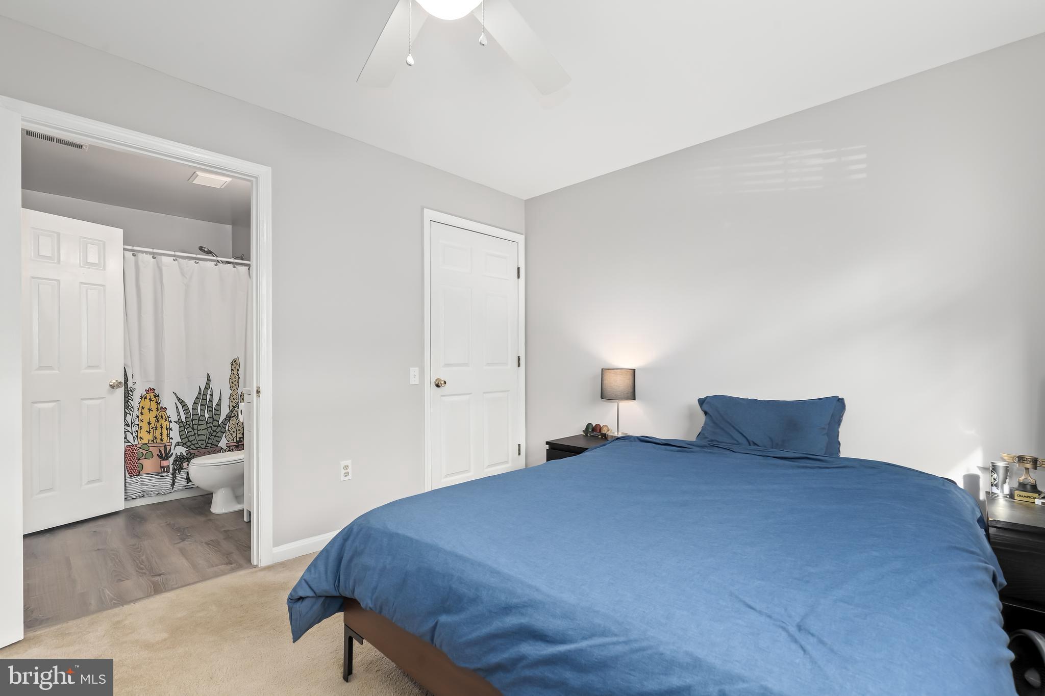 BULL RUN CONDO - Residential