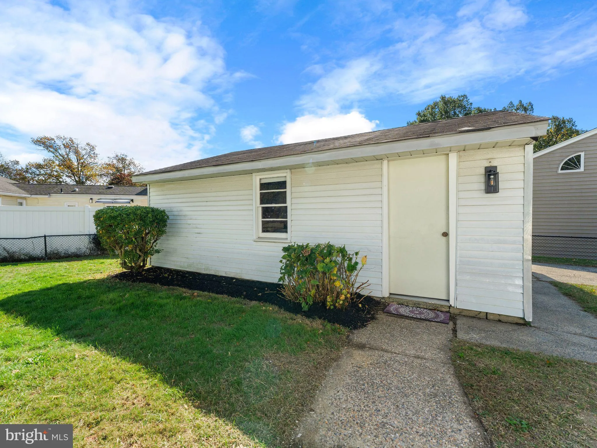 Stratford, New Jersey 08084, United States, 3 Bedrooms Bedrooms, ,1 BathroomBathrooms,Residential,Active,232794