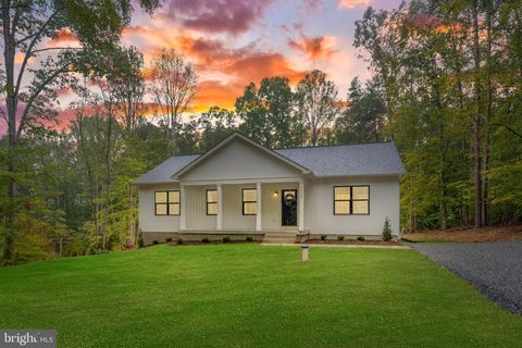 15004 MOONLIGHT LANE MINERAL VA 23117