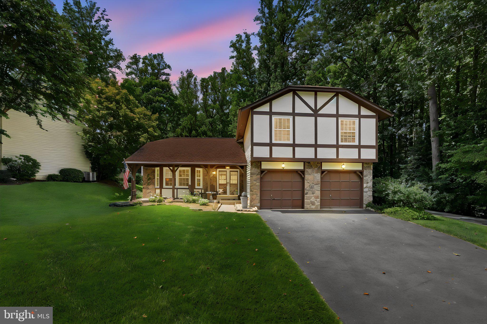 9711 TURNBUCKLE DRIVE