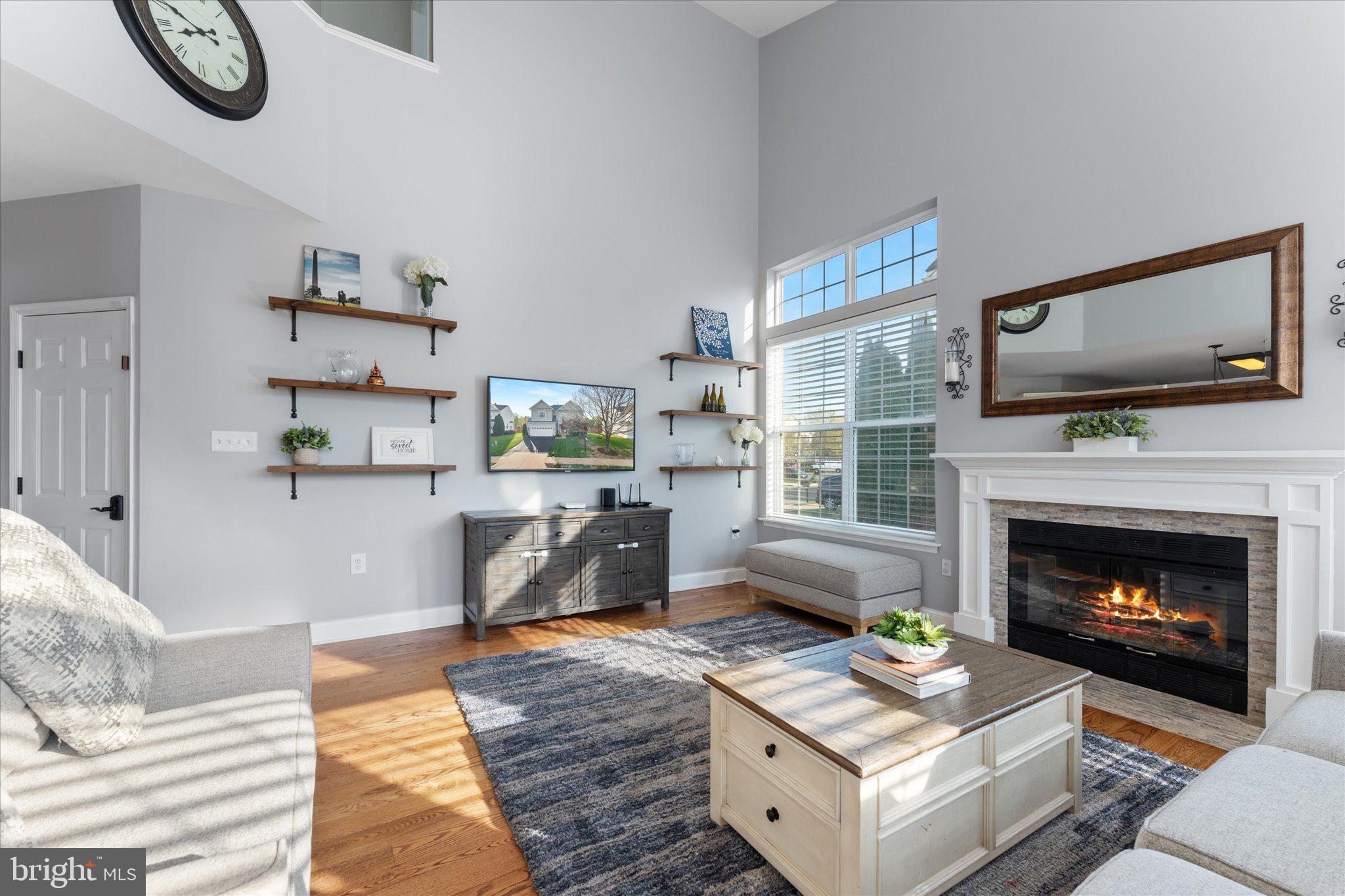 POTOMAC CROSSING - Residential