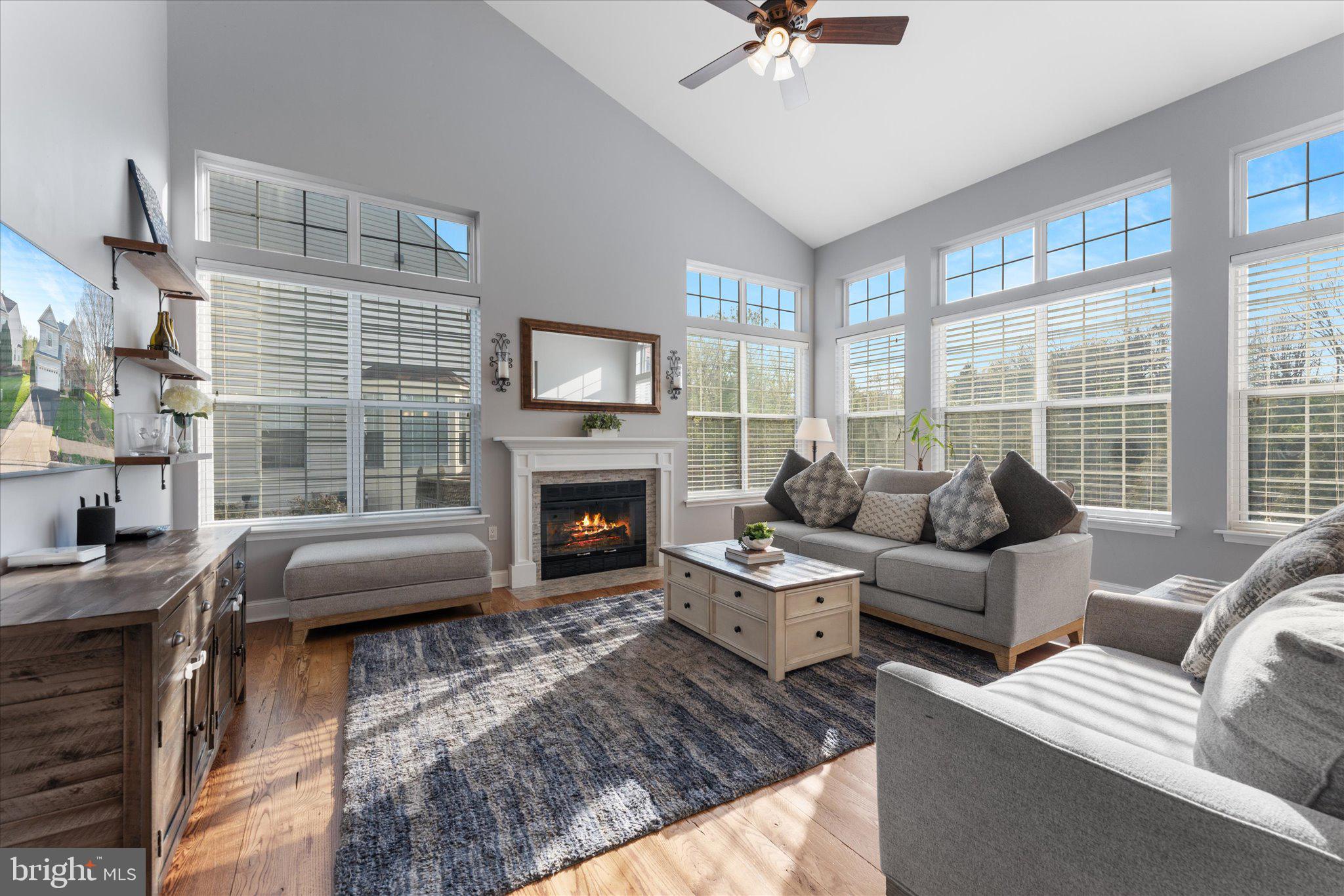 POTOMAC CROSSING - Residential