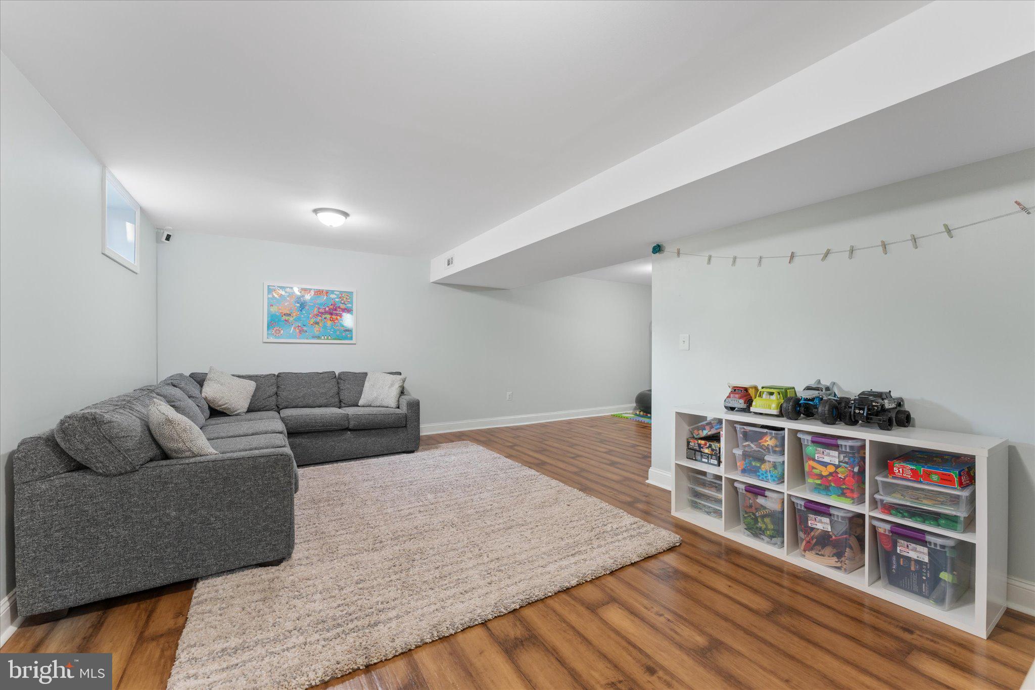 POTOMAC CROSSING - Residential