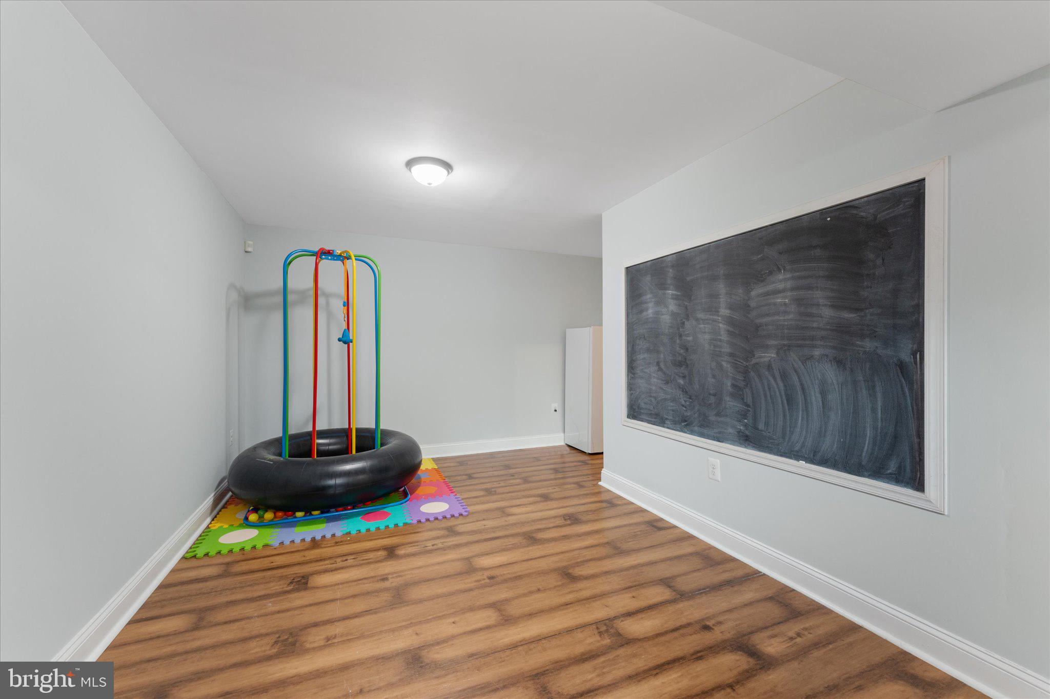 POTOMAC CROSSING - Residential