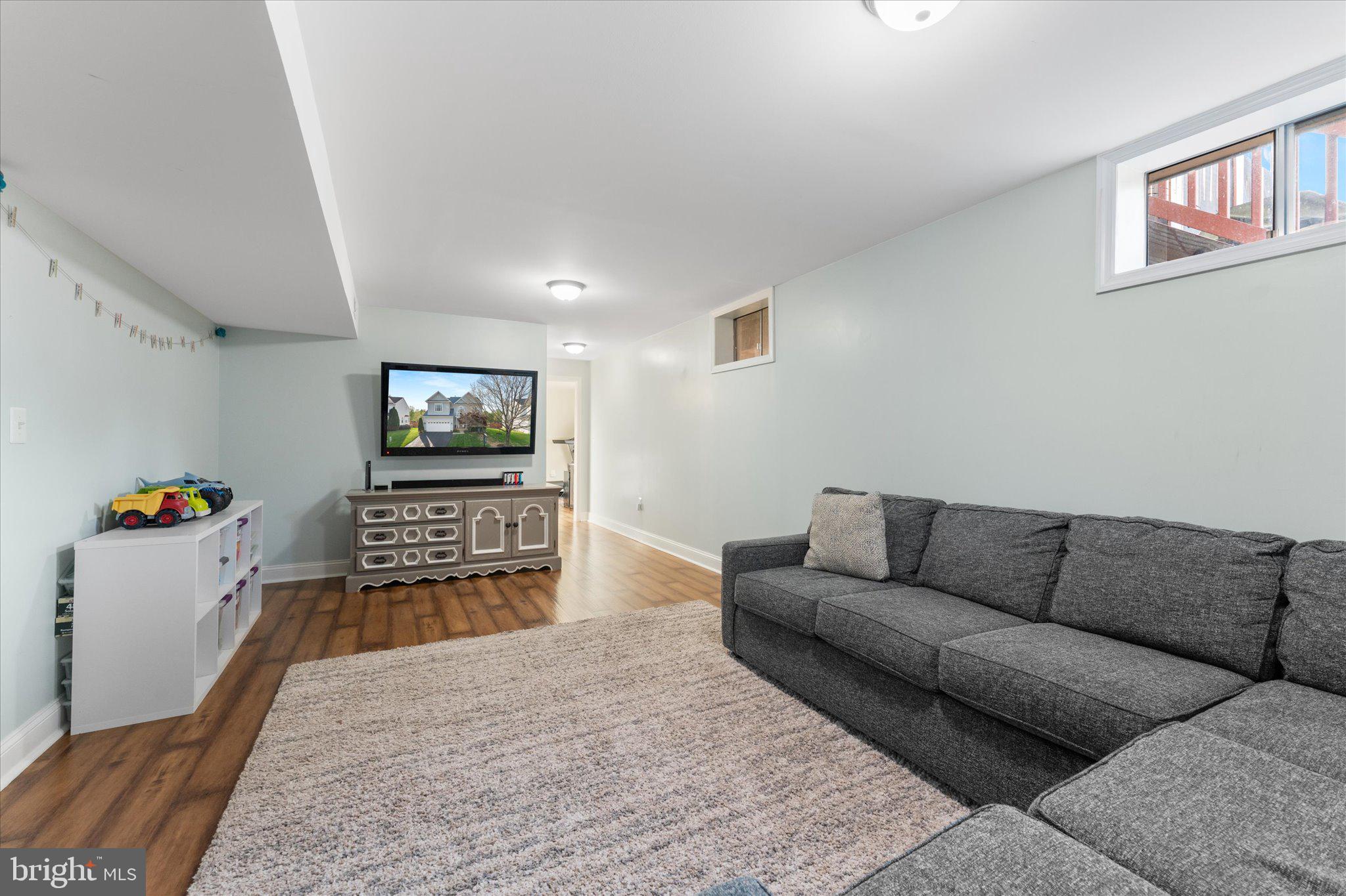 POTOMAC CROSSING - Residential