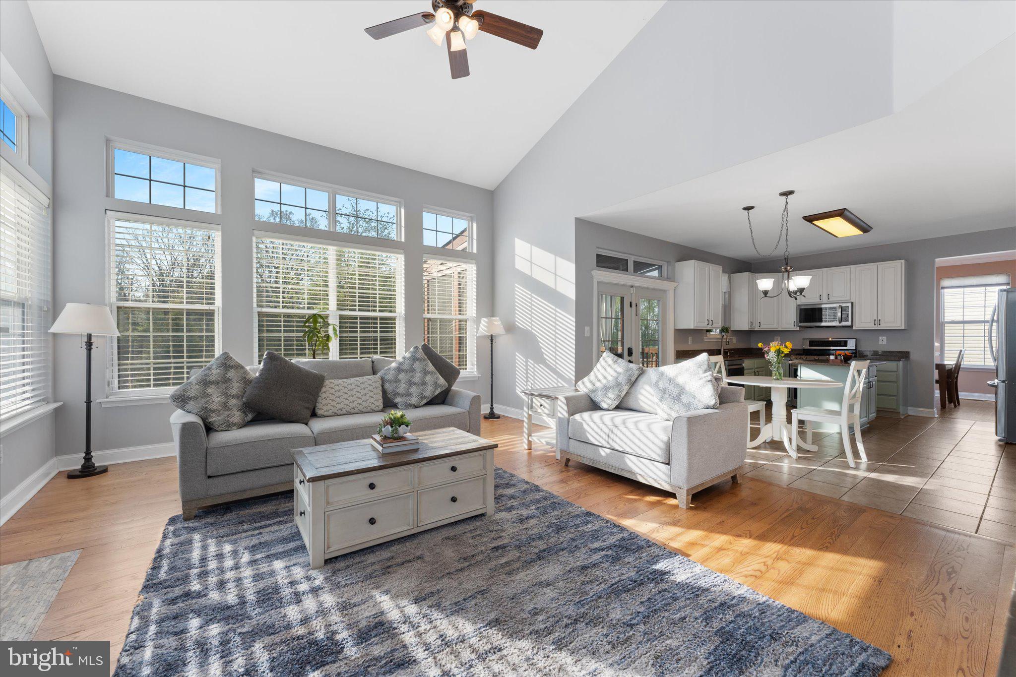 POTOMAC CROSSING - Residential