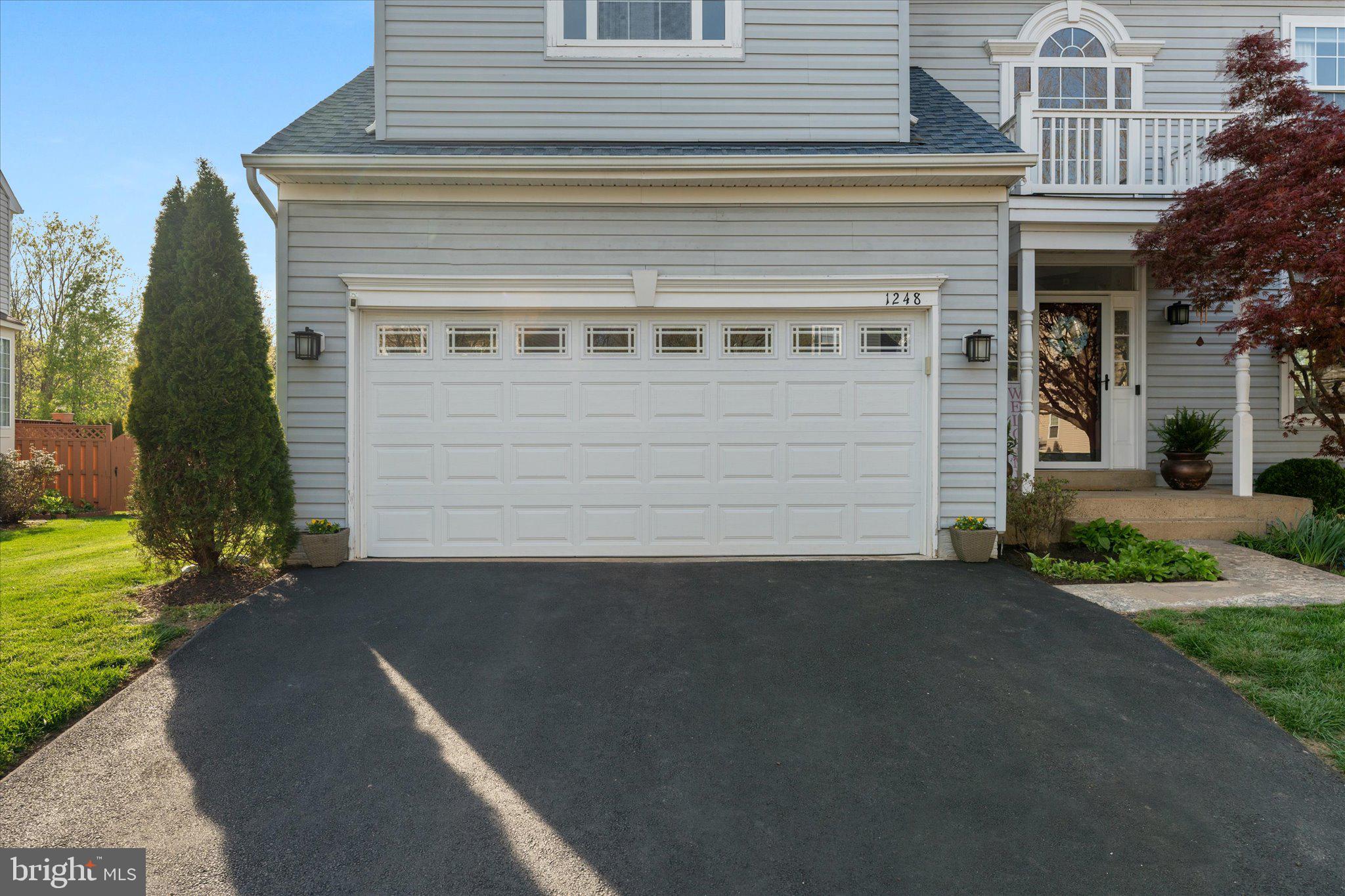 POTOMAC CROSSING - Residential