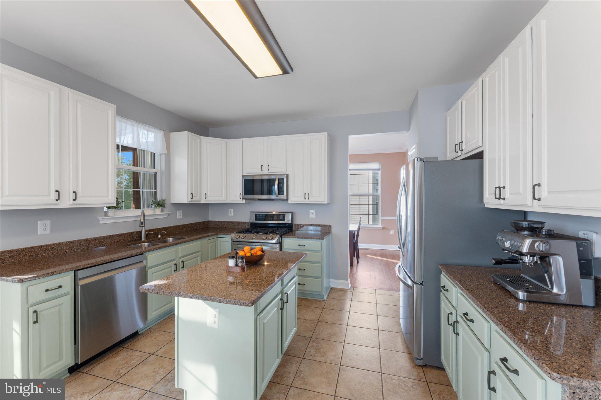 POTOMAC CROSSING - Residential