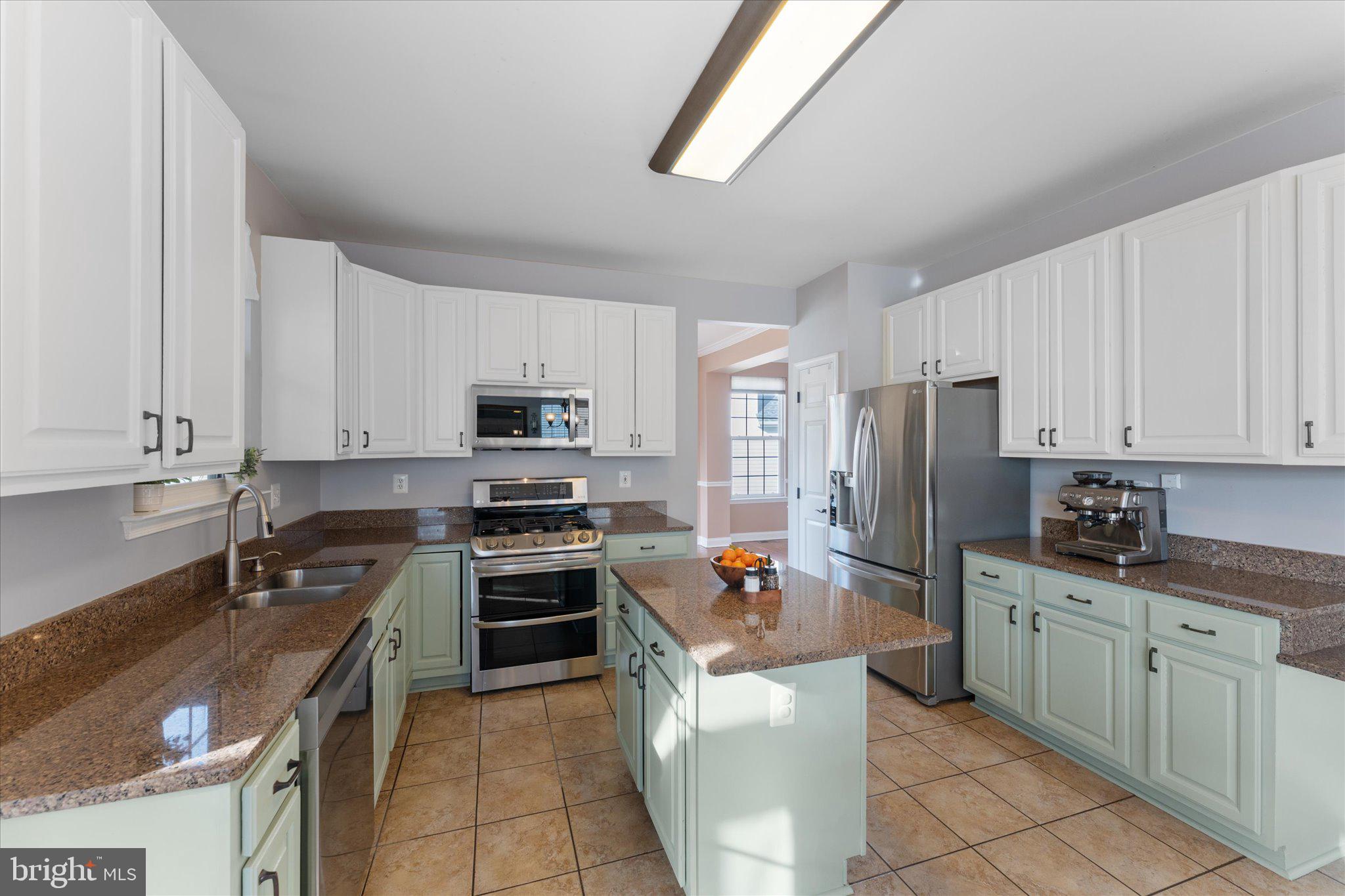 POTOMAC CROSSING - Residential