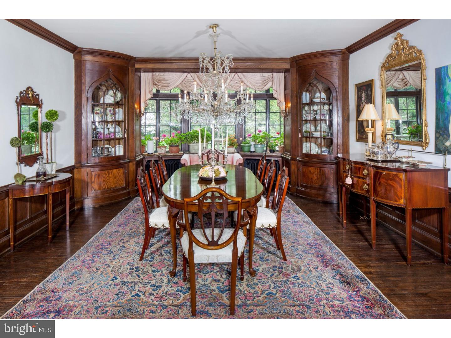 CHESTNUT HILL - Residential