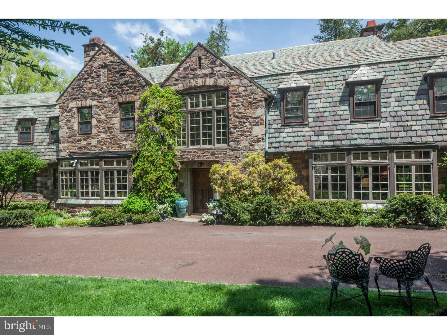 CHESTNUT HILL - Residential