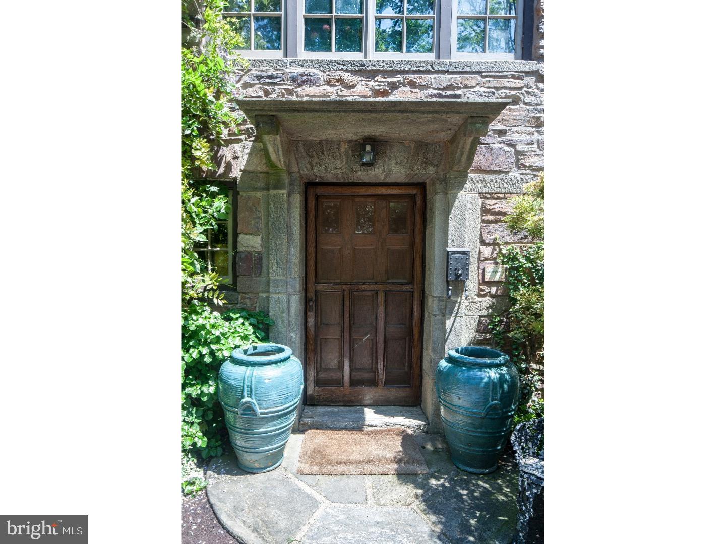 CHESTNUT HILL - Residential