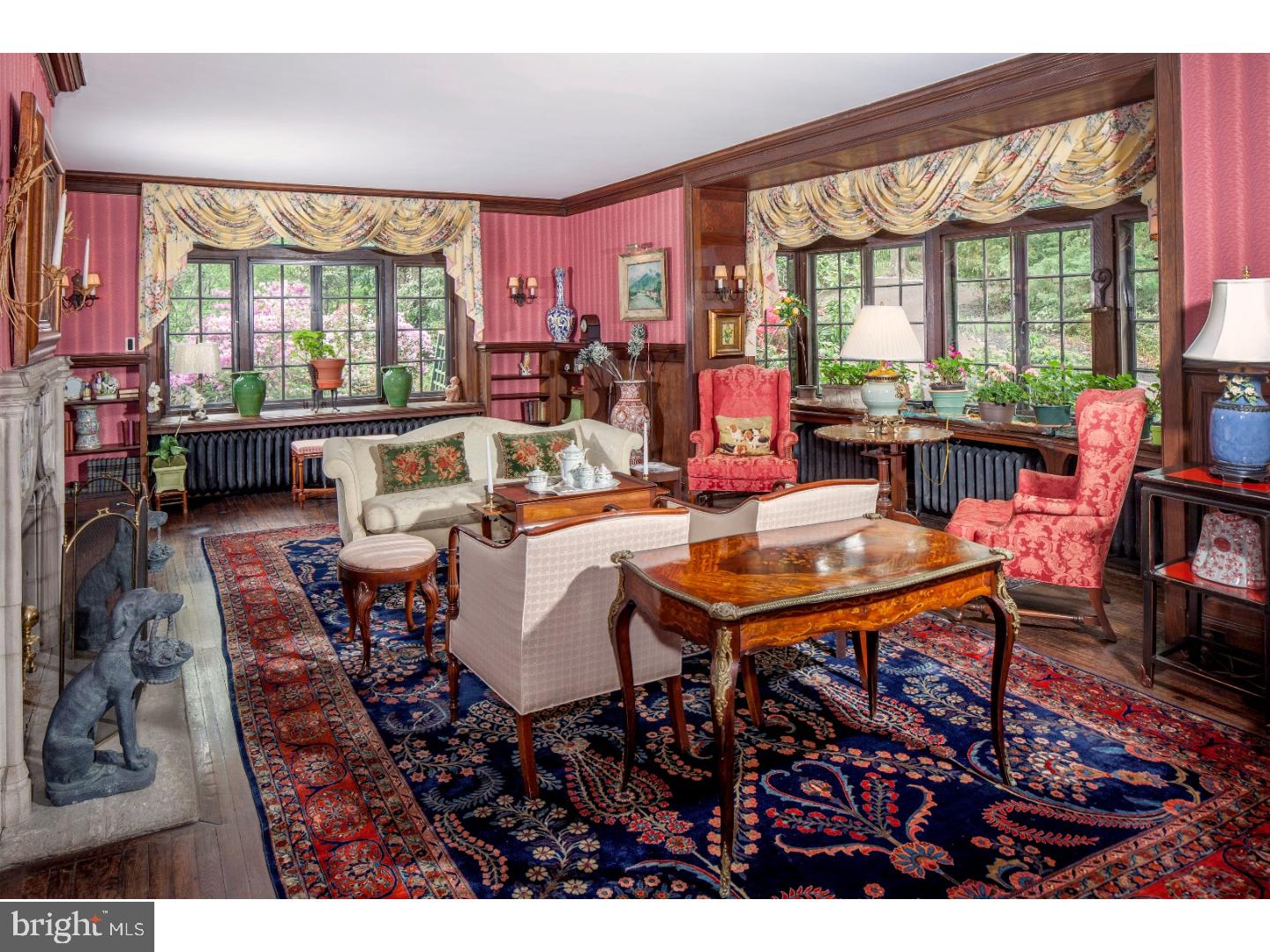 CHESTNUT HILL - Residential