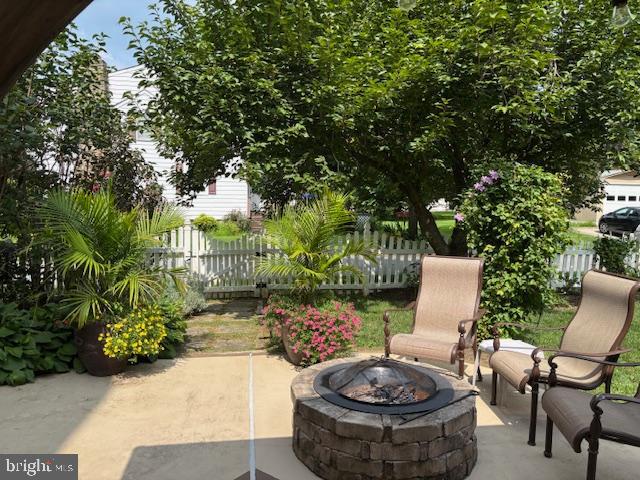 10800 ROBIN LYNN DRIVE