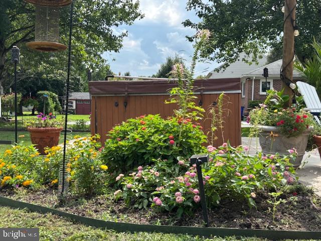 10800 ROBIN LYNN DRIVE