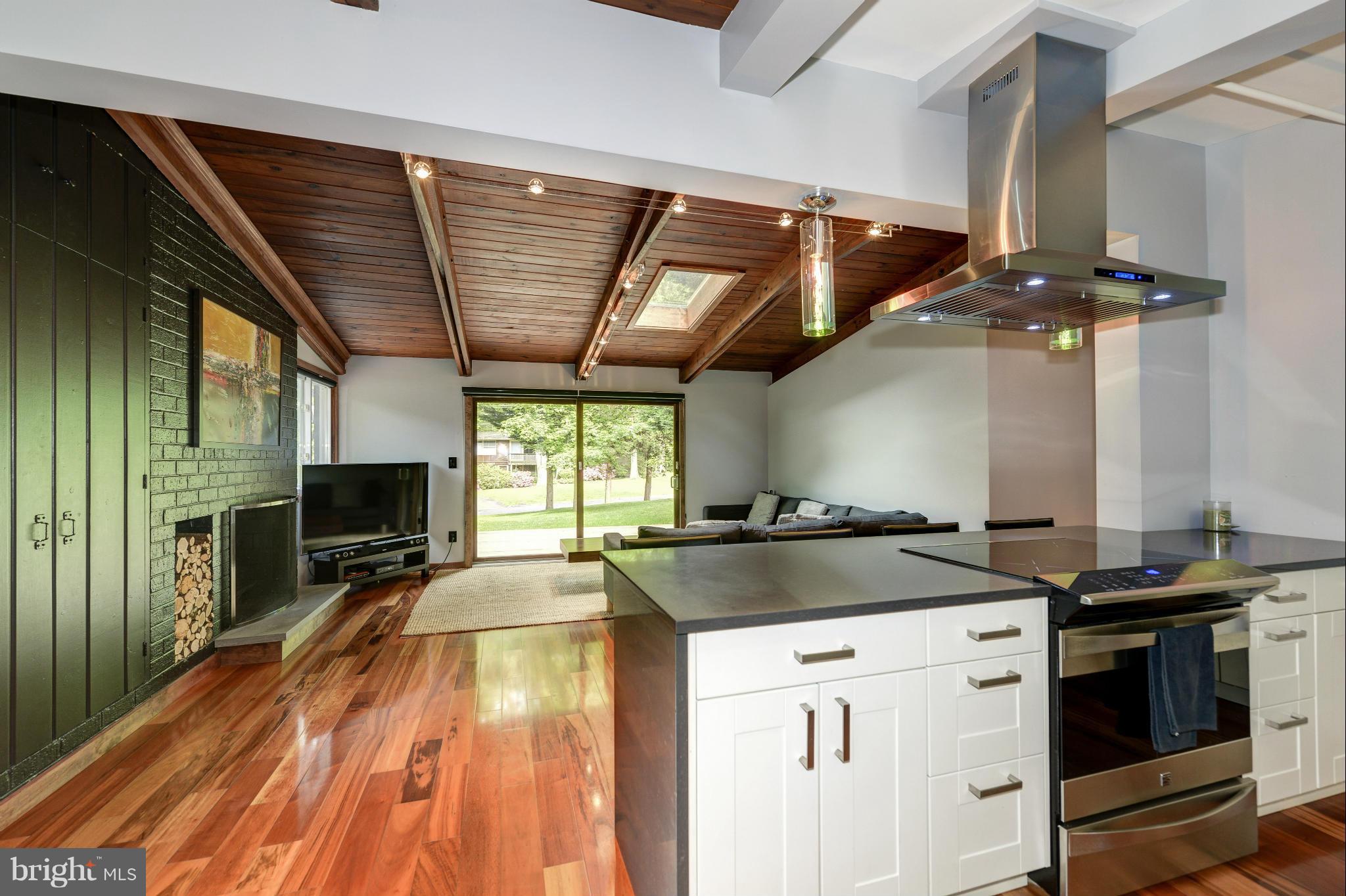 HOLMES RUN ACRES - Residential